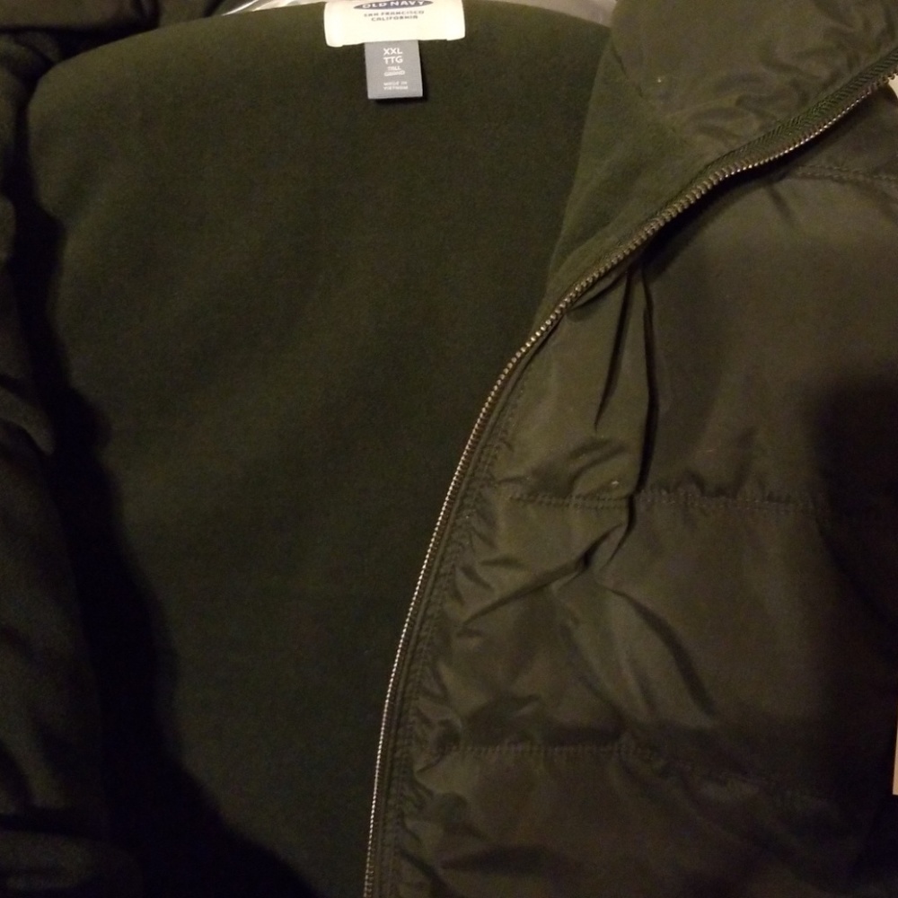 BNWT ARMY GREEN LINED VEST
